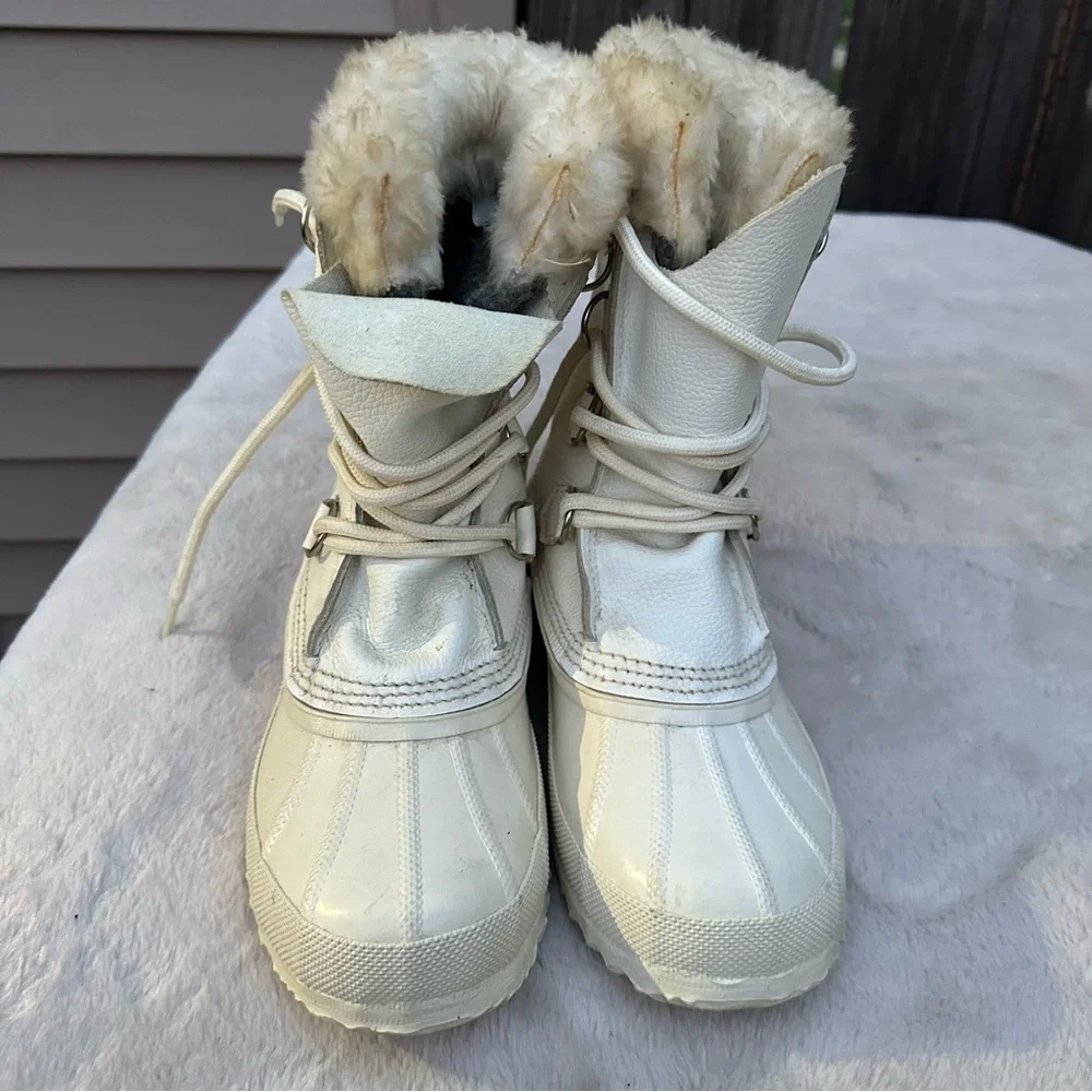 Vintage Sorel Cream Winter Boots Size 5